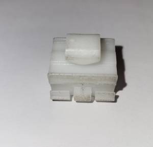 GENUINE MERCEDES - Mercedes® OEM Center Door Moulding Clip, 1986-1989 (124)