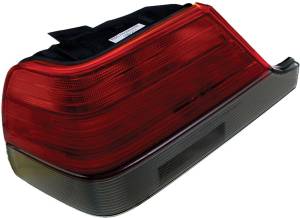 Mercedes® Tail Light Assembly, Left, 1996 (140)