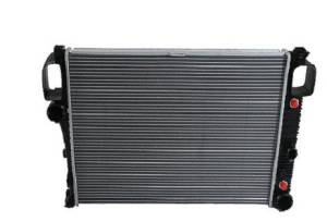 Mercedes® Engine Cooling Radiator, 2006-2014 (221)
