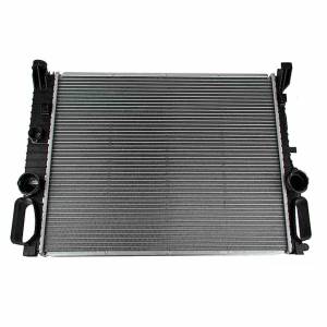 Mercedes® Engine Cooling Radiator, 2003-2006 (211)
