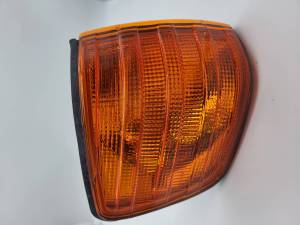 Mercedes® Turn Signal Assembly, Right, Amber, 1982-1991 (126)